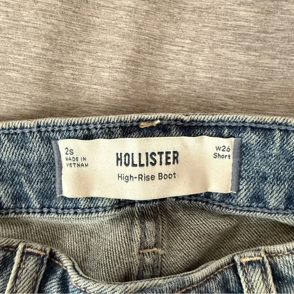Hollister High Rise Bootcut Jeans - Picture 5 of 8